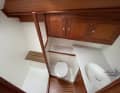 Ampio bagno con doccia separata