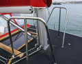 The supports ensure a secure footing when working on the mast. However, there is not much to do here anyway