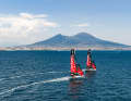 Début juillet, l'équipe Emirates Team New Zealand s'était déjà entraînée pour la première fois sur les foils AC40 dans le golfe de Naples.