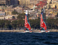 Das Emirates Team New Zealand am Mittwoch im Training vor Neapel.