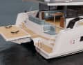 They call it the "beach club". Spacious stern area with wide companionways to the sterns. The hydraulically lowerable bathing platform is also storage for the dinghy.