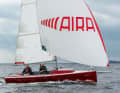 Ready to compromise. Large and deep cockpit, little freeboard and with a gennaker a good amount of weight