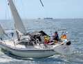 Volle Fahrt: Selbst bei Windstärke sechs auf dem IJsselmeer vermittelt die Etap noch viel Sicherheit. Das liegt auch an der geschützten Plicht