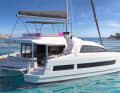 Designed uncompromisingly for volume. The hulls are given a fresh look with a kink in the mid-section. The striking bilge edges above the waterline and the large window areas are also eye-catching.