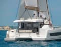 Hoch und wuchtig. Die Flybridge ist in der Größe ein Alleinstellungsmerkmal