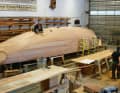 Lo scafo è stato realizzato con cinque diversi strati di legno su un modello positivo.