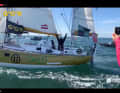 Der Moment, in dem Michael Guggenberger die Ziellinie des Golden Globe Race vor Les Sables-d'Olonne kreuzte