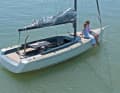 Large cockpit, open stern, no cabin superstructure
