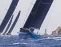 Wendy Schmidts Botin 85 „Deep Blue“ achteraus der 100-Fußer. Die US-Amerikanerin ist Mitbegründerin des Rennstalls 11th Hour Racing