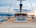 Terrassiertes Heck: Die Swan Alloy 44 soll ein Mehr an flexibel nutzbaren Decksflächen und Volumen unter Deck bieten.