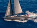 Con le scotte allentate e a 5 Beaufort, la velocità normale è di 10 nodi.