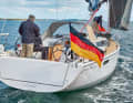 Schiere Linien, Rundungen und keine Chines: Das Boot wirkt fast zeitlos