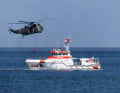 The soon to be decommissioned "Sea King" helicopter during an exercise with the DGzRS