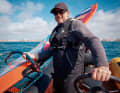 Ici, l'ancien véliplanchiste de haut niveau Dom Tidey soutient actuellement Alica Stuhlemmer, qui est passée de la planche à voile Nacra 17 à la planche à voile olympique iQFOiL.