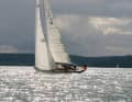 Le croiseur national "Skagerrak" de 75 mètres carrés sera à l'avenir à la disposition des jeunes navigateurs du lac de Constance, passionnés de classiques.