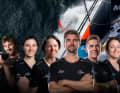 L'équipage de Team Malizia pour l'Ocean Race Europe (de droite à gauche) : Flore Hartout (reporter à bord), Loïs Berrehar, Justine Mettraux, Will Harris, Boris Herrmann, Francesca Clapcich, Cole Brauer, Antoine Auriol (reporter à bord).