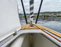 Encased: The extendable bowsprit runs in a closed guide tube. This prevents water from entering the ship
