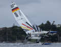 Brevemente in difficoltà: il team Germany SailGP con il pilota Erik Heil dopo un accidentale barrel roll in gara 2