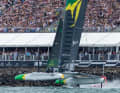 Das australische SailGP-Team vor großer Kulisse.