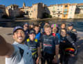 One member of each of the twelve SailGP teams came to the photo shoot. Anna Barth (back right) was there for the Germany SailGP team. The selfie was taken by France's driver Quentin Delapierre.