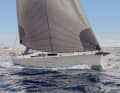 L'Hanse 360 ST con le finestre dello scafo smerigliate, il bompresso in carbonio e il recinto marino anodizzato nero. La foto è stata curata dal cantiere navale.
