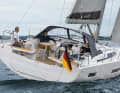 With a width of just under 4.30 metres, the Hanse 410 sets new volume standards in its class