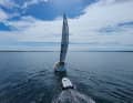 In manual mode, it’s difficult to overtake the boat even when travelling slowly.