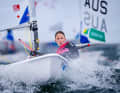 Bei den olympischen Ilca-6-Frauen sind Seglerinnen aus vielen Nationen am Start. Zu den aussichtsreichsten GER-Starterinnen zählt Julia Büsselberg.