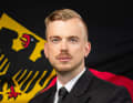 Lieutenant Commander Michael Jasper, 38, was on board as commander and, in an interview with YACHT, described the encounter with the sailors from the submariners’ perspective.