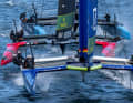 L'équipe de Germany SailGP dans une scène avec les Suisses et les Kiwis.