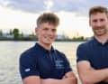 Inspiriert von Boris Herrmann: Lennart Burke (r.) und Melwin Fink vor ihrer ersten Weltumseglung.