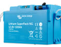 Der Lithium Superpack NG von Victron benötigt kein extrenes BMS und lässt sich über dei Victron-Connect-App konfigurieren und überwachen.