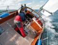 Bei Druck in der Luft fordert das Boot den Rudergänger und schiebt auch gern viel Lage