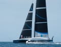 Sebbene visivamente simile a quello dell’America’s Cup 2024, l’AC75 francese si differenzia nettamente, dal punto di vista tecnico, dai modelli precedenti.