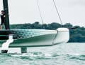 Lo yacht di prova è stato rimorchiato a casa con i foil.