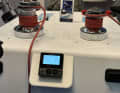 Fino a sei argani elettrici possono essere gestiti e controllati tramite il display di controllo.