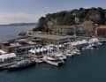 La vista a volo d'uccello mostra la posizione della fiera nel porto di Nizza.