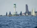 After the start in the inner fjord behind the Friedrichsort lighthouse, the yachts passed kite surfers off Laboe at the Silver Ribbon and headed out to sea at night