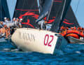 La barca e la rivale più agguerrita sotto controllo: Harm Müller-Spreer e il suo equipaggio a bordo di “Platoon Aviation” hanno vinto il campionato stagionale della 52 Super Series. L’armatore e timoniere, il tattico Vasco Vascotto e l’equipaggio non hanno lasciato alcuna possibilità all’inseguitrice “Sled” (numero di prua 05) di avvicinarsi nuovamente.