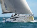 Pogo 44: la barca giusta per le lunghe distanze e il divertimento a vela. La costruzione leggera di Finot-Conq è progettata per alte prestazioni, ma con interni adatti al turismo. Lunghezza 12,80 m; larghezza 4,50 m; peso 5,9 tonnellate; a partire da 394.485 euro.