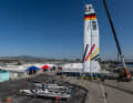 Der deutsche F50-Katamaran wird für eine Trainingseinheit vor dem Oracle Los Angeles Sail Grand Prix vorbereitet