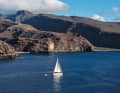 daUnsere yacht de location au large de la côte sud de La Gomera.