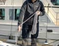 Pour la baie suivante, tourner la main de travail vers l'extérieur, saisir la ligne et tourner la main en arrière.