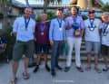 Jan-Philipp Hofmann (Mitte links) und Felix Brockerhoff (Mitte rechts) wurden vor Hayling Island Weltmeister der 505er.