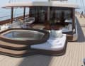 Ein Whirlpool liegt direkt hinter dem Gästecockpit. | Rendering: Ares Yachts