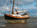 Buckling frame, centreboard, steel: the robust Skoit, here rigged as a gaff slip, can fall dry
