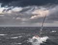 Michael Bell's Jones 42 "Minnie" affronte les dernières grosses épreuves avec une voile bien gonflée.
