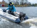 Well trimmed, the Mercury glides quickly and reaches its top speed at 26 km/h