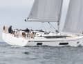 Bavaria C 46: They are not quick in Giebelstadt when it comes to renewing the C line. But in the case of the C 46, the wait was worth it. The new boat, which will initially stand alongside the C 45 and Cruiser 46 before they are phased out, is pleasing in many respects: the flat superstructure with the elongated window stretches the powerful hull, which offers plenty of volume and shows recognisable temperament. Hull length 13.95 m; width 4.70 m; draught 2.30 m; weight 12.7 tonnes; sail area 115 m2; STZ 4.6; price 366,400 euros.