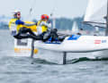 Belle performance des Britanniques Martin Wrigley et Bettine Harris en catamaran Nacra 17 lors de la Kieler Woche.